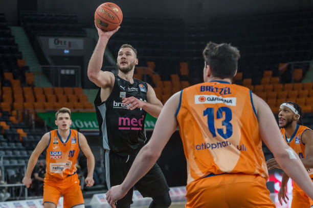 才显得尤为 才显得尤为