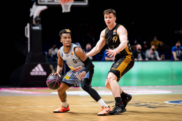 激进的战术 激进的战术